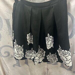 Alya Black Mini Skirt with White Floral Pattern